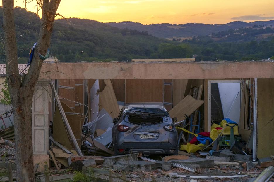 FRANCE-WEATHER-TORNADO