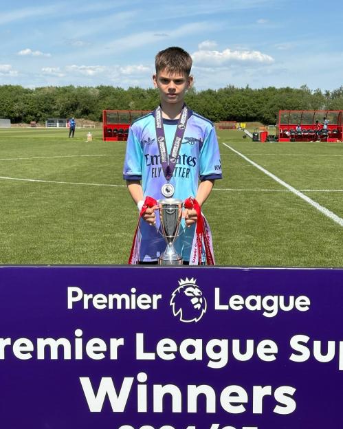 NINTCHDBPICT001071038555