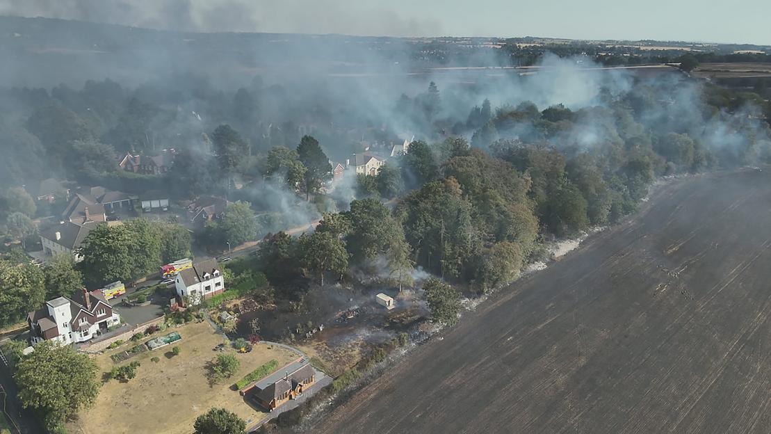 BRITAIN-WEATHER-CLIMATE-DROUGHT-FIRE