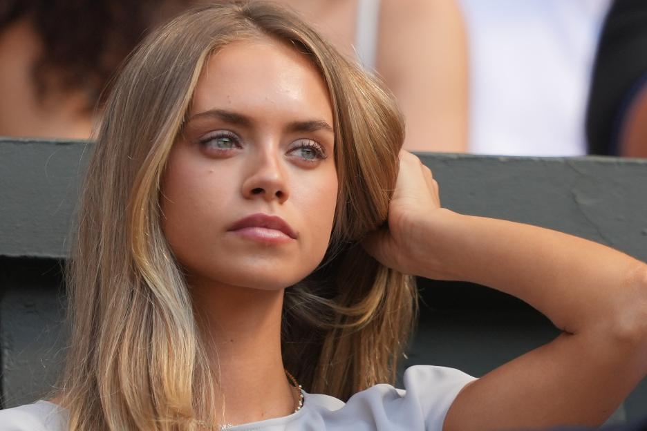 Jannik Sinner's Stunning Girlfriend Laila Hasanovic Shines on Centre Court During Wimbledon Final