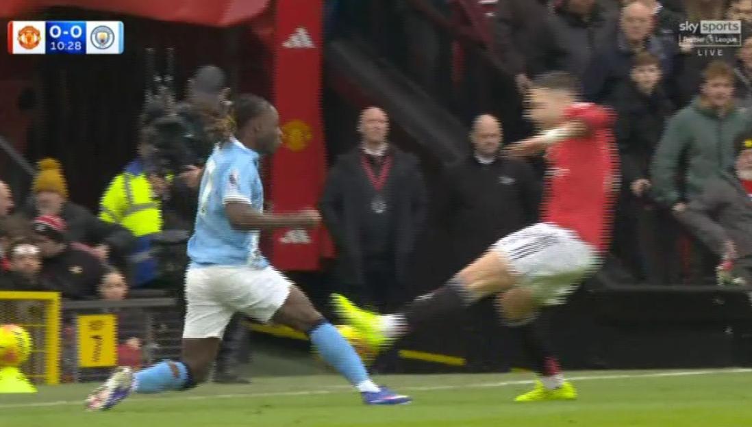 Referee Chief Responds After Controversial No-Red Card Decision for Man Utd's Diogo Dalot in Derby Clash Against City