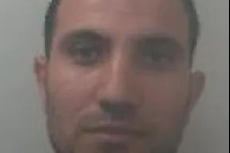 Migrant Delivery Driver Blames 'Cultural Misunderstanding' After Groping Two Women on Their Doorsteps