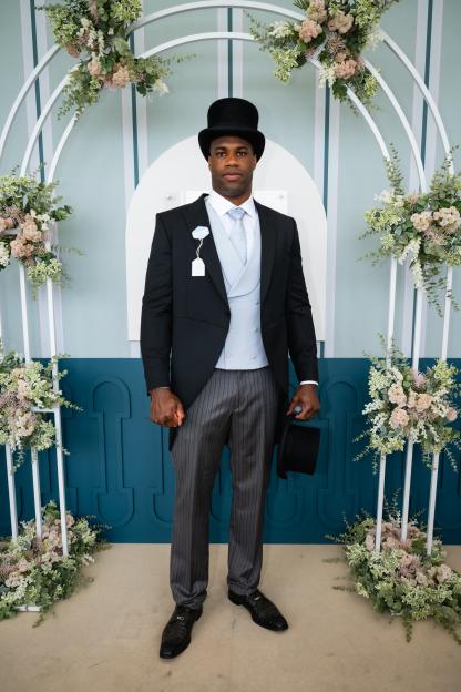 Daniel Dubois' Hilarious Blunder: Boxing Champion Shows Up at the Wrong Racecourse Instead of Epsom Derby!