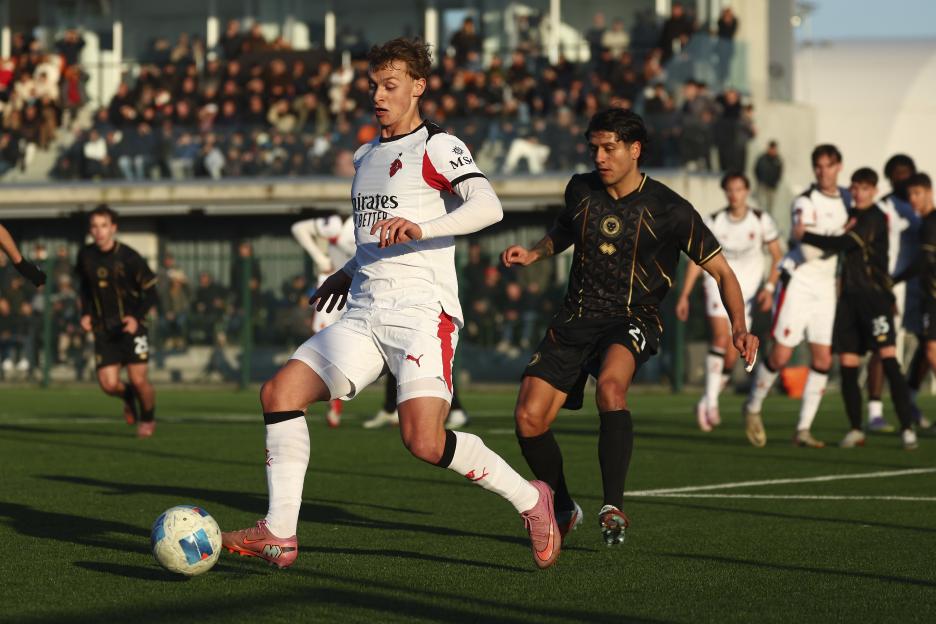 AC Leon v AC Milan Futuro - Serie D