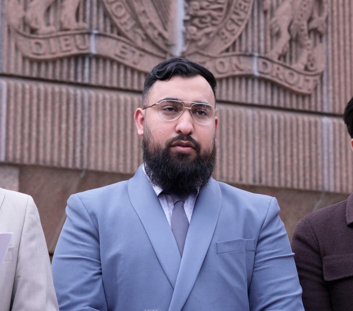 Criticism Mounts Over Decision Not to Retry Brothers Cleared in Manchester Airport Attack on Officer