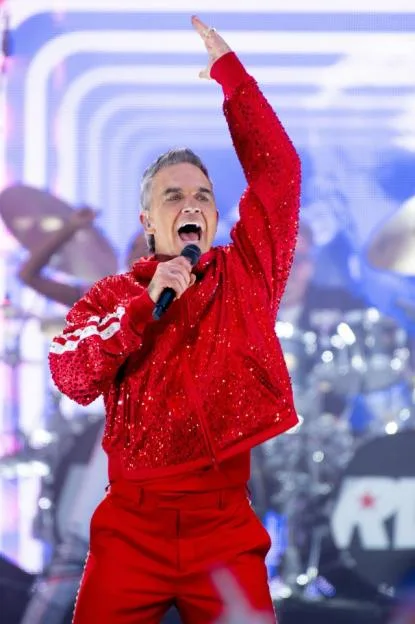 London, United Kingdom. 6th June 2025. Robbie Williams brings his highly anticipated Britpop tour to Arsenal's Emirates Stadium. Cristina Massei/Alamy Live News