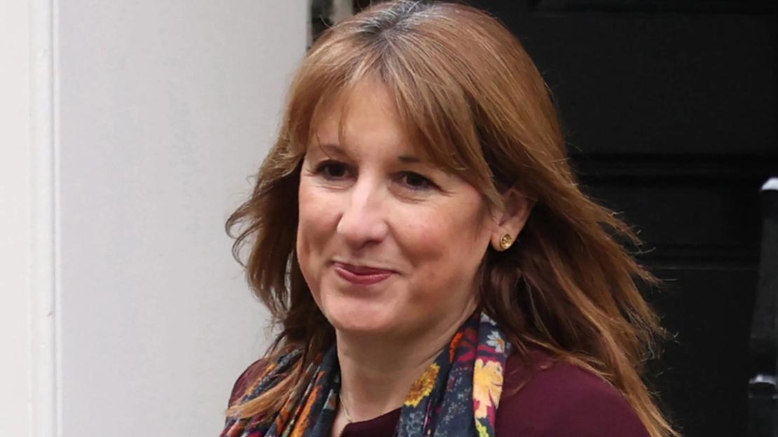 Keir Starmer Speaks Out: Rachel Reeves Faces Sexism Challenges