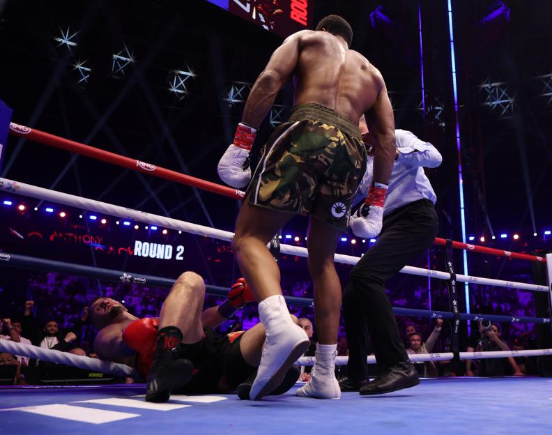Anthony Joshua v Kristian Prenga: The Comeback - Fight Night