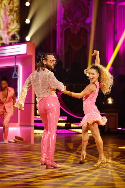 Pete Wicks and Jowita Przystal dancing on Strictly Come Dancing.