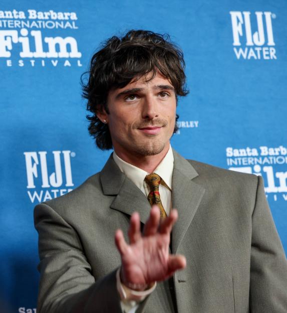 Jacob Elordi Reveals All About His Steamy Scenes with Margot Robbie in Wuthering Heights and the Spark That Proved Their Chemistry