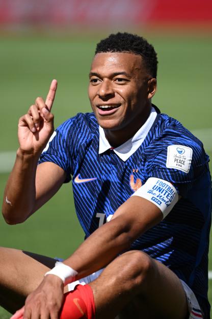 Meet Kylian Mbappé's Girlfriend Ester Expósito: A Look at His Dating History!