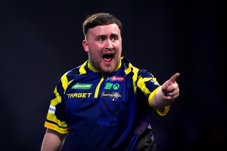 Paddy Power World Darts Championship - Day Sixteen - Alexandra Palace
