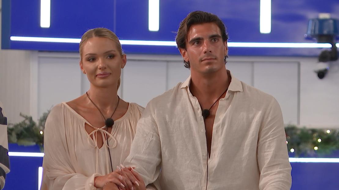Julia and Lorenzo from Love Island S13.