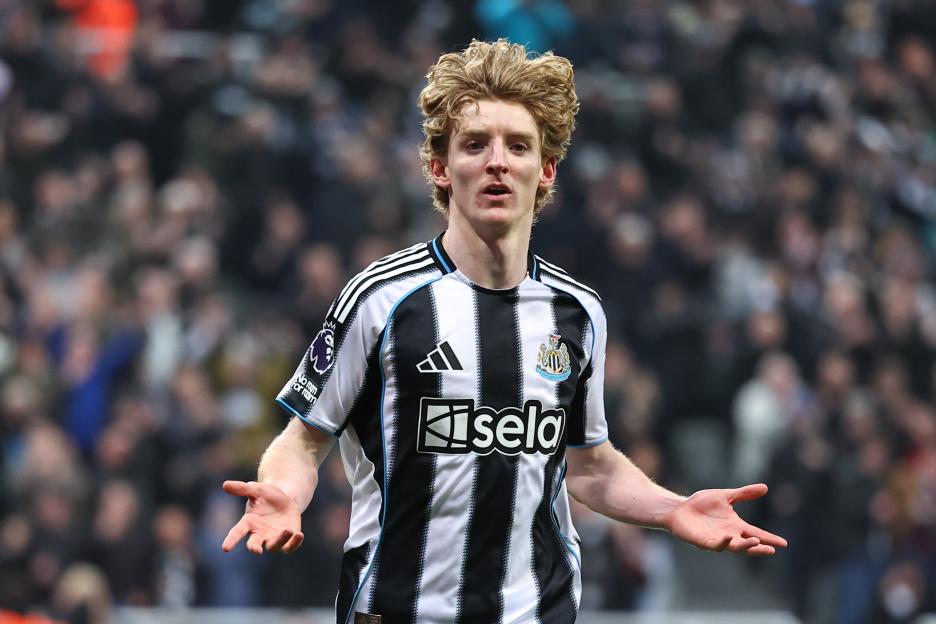 Newcastle United v Manchester United - Premier League