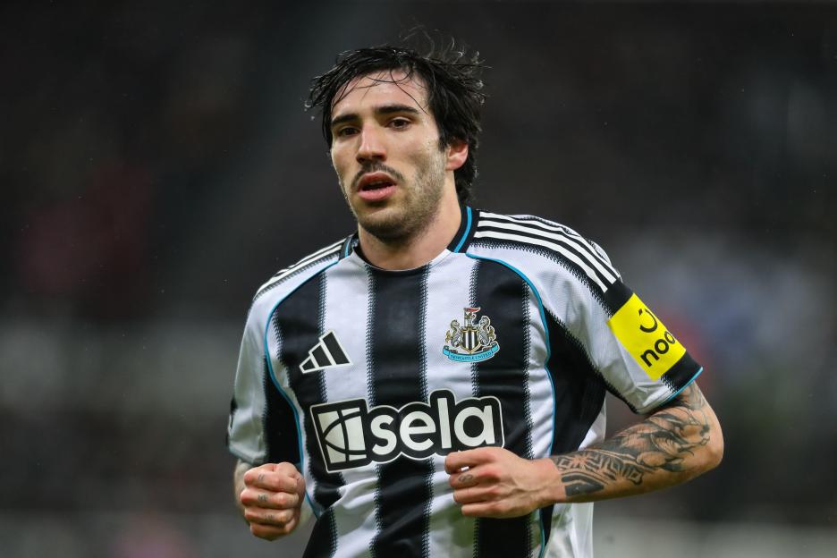 Newcastle's Sandro Tonali Among Top Targets for Man Utd This Summer, Joining Two England Stars