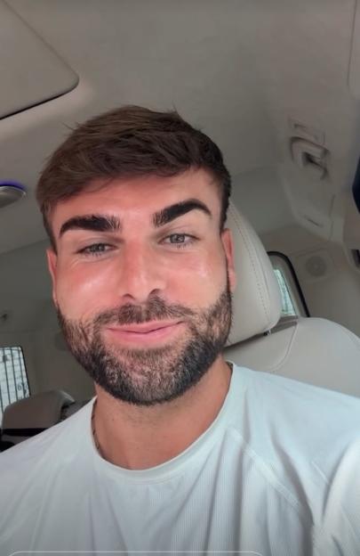 Tom Clare Reveals He's 'Still Hungover' from Wild Wedding with Molly Smith: 'I've Never Drunk So Much!'