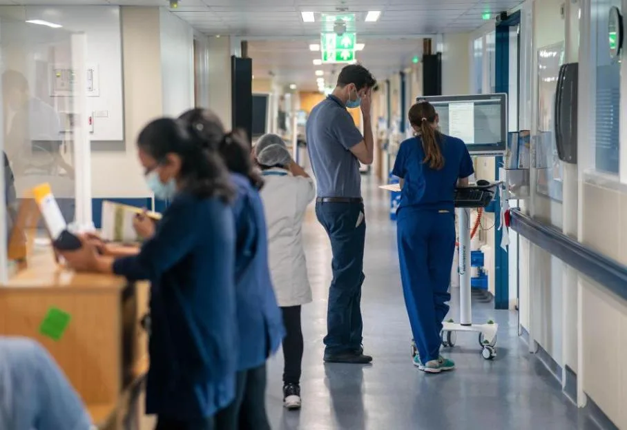 dated 18/01/23 of a general view of staff on a NHS hospital ward. The number of patients waiting longer than four hours at a Scottish emergency department reached a record high in 2023, analysis by the Scottish Liberal Democrats suggests.