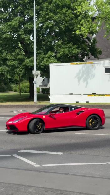 Aleks Petrovic Arrives in Style with £200,000 Ferrari for Epic Fame Fighting vs. Misfits Boxing Showdown