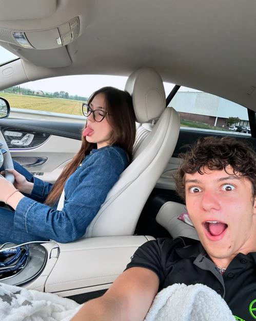 NINTCHDBPICT001061978152