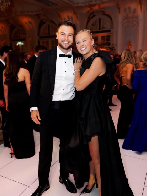 Jojo Siwa Takes a Big Leap in Her Relationship with Chris Hughes, Inspired by Taylor Swift!