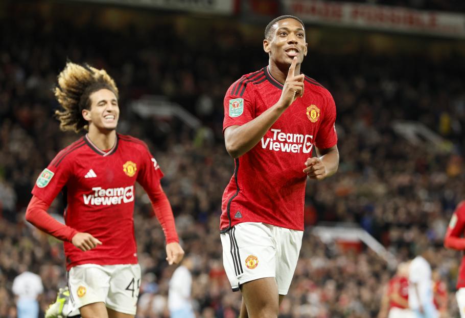 Manchester United v Crystal Palace - Carabao Cup Third Round