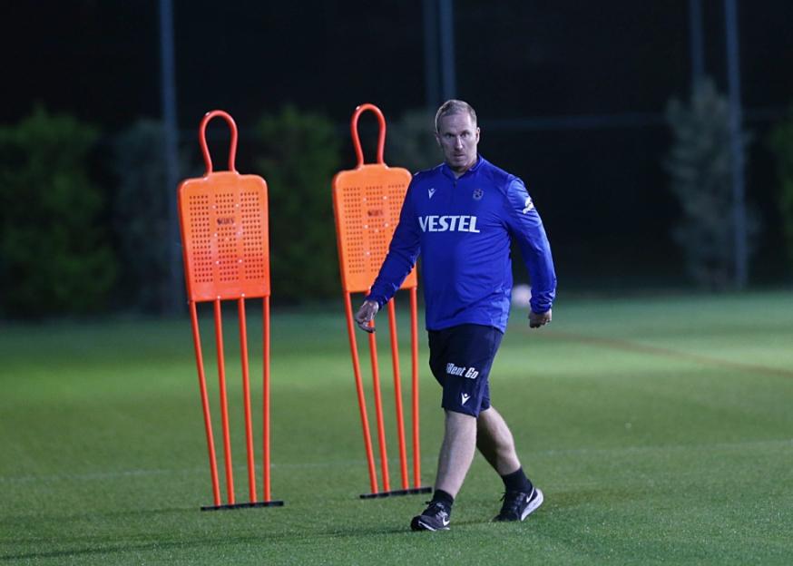 Arsenal Enlists Ex-World Record Holder and Liverpool Coach to Elevate Set-Piece Strategy