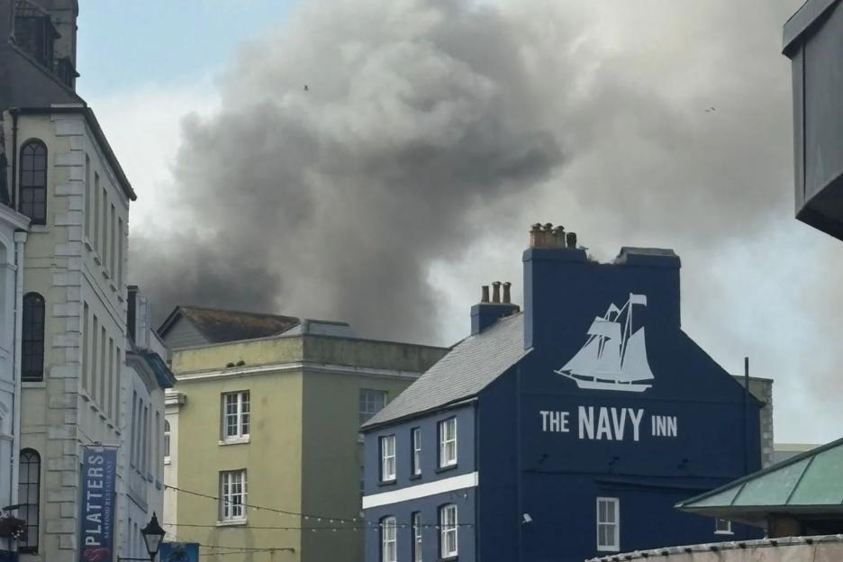 Massive Fire Erupts in UK City, Thick Black Smoke Billows as Firefighters Urge Residents to Stay Clear