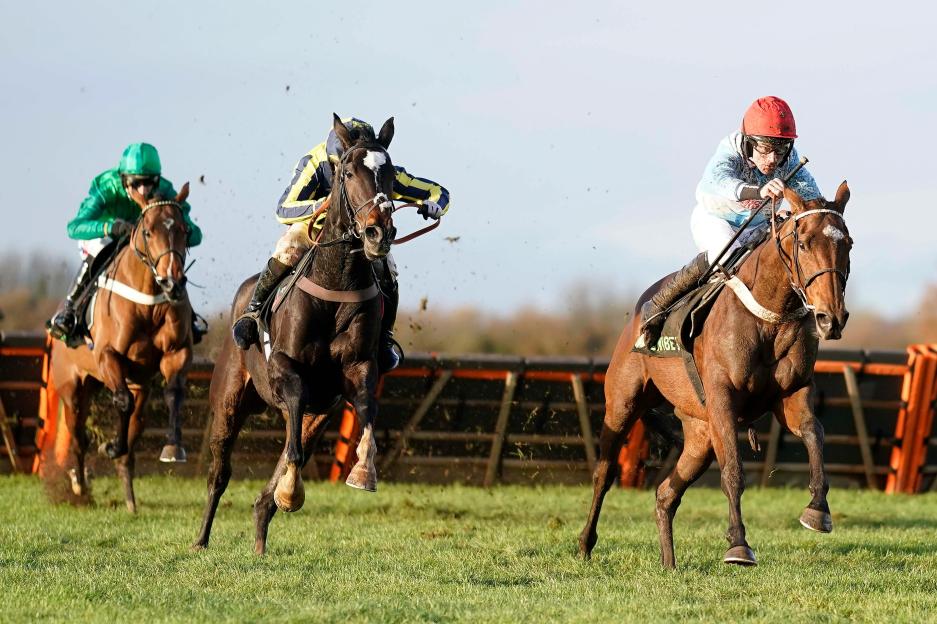 Historic National Hunt Race Shifts to New Track and Gets a New Name as 32-Year Tradition Concludes