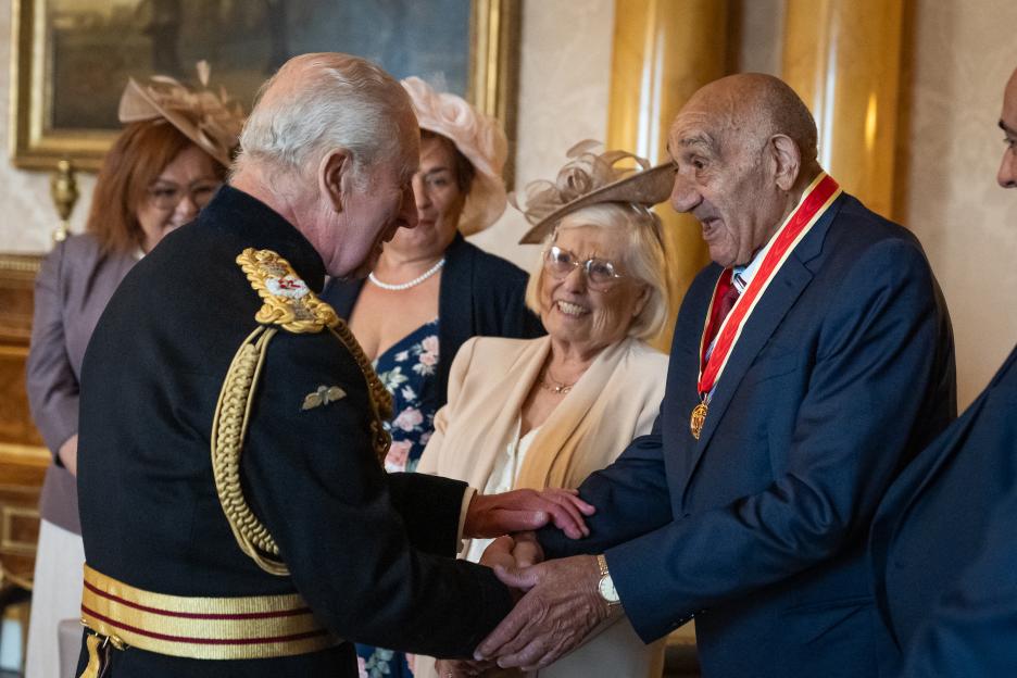BRITAIN-ROYAL-AWARD