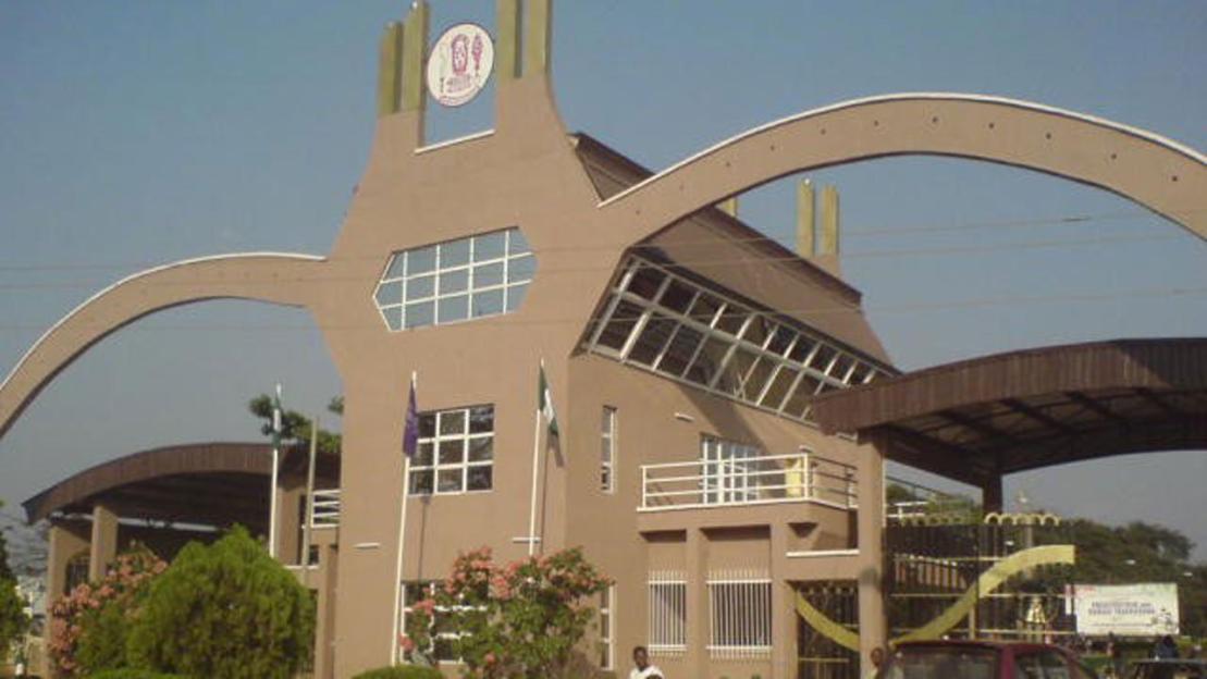 UNIBEN Celebrates 198 First-Class Graduates at 2024/2025 Convocation Ceremony!