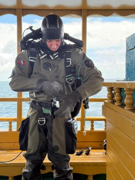 Recovery operation for four Italian scuba divers near Vaavu Atoll