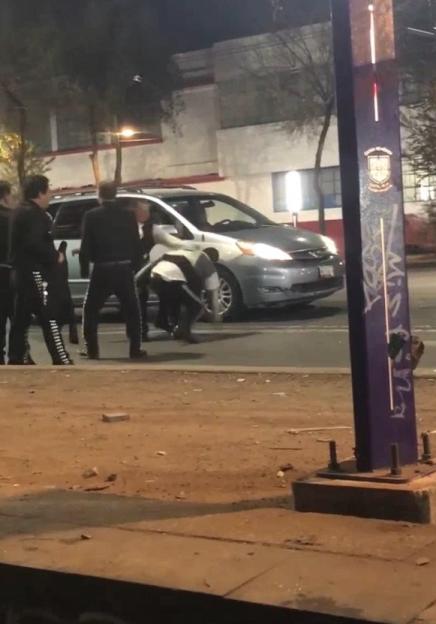 VIDEO: Rival mariachi musicians brawl in street