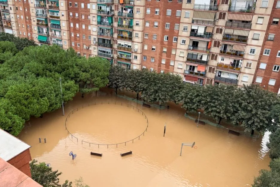 Brit tourist warning as Spain braces for MORE storms with red alert for holiday hotspot after ‘mini-hurricane’ kills two