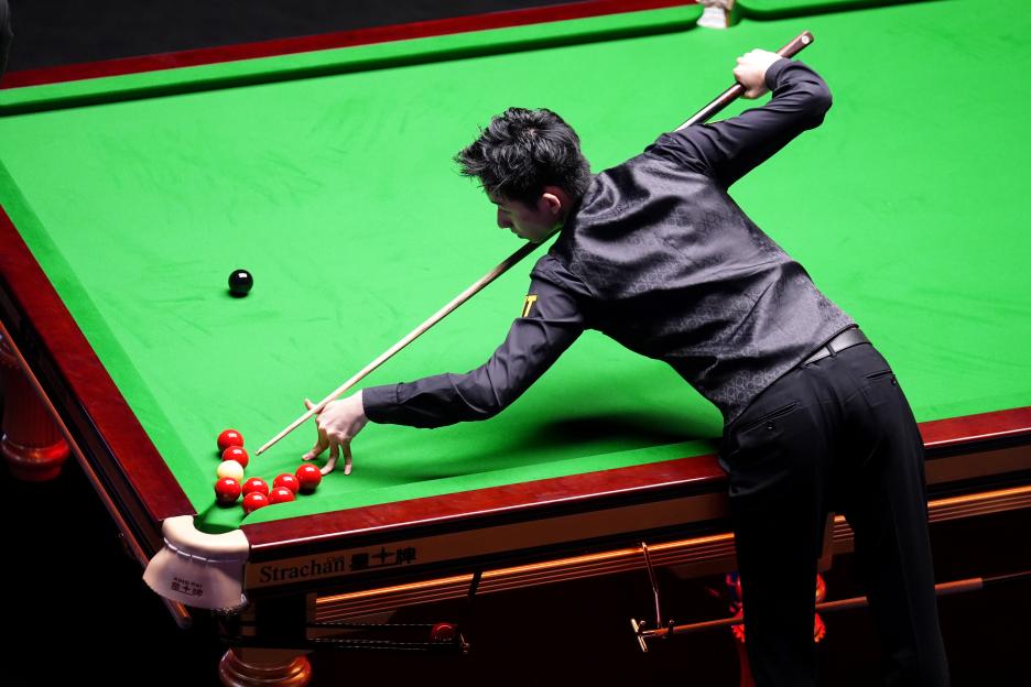 World Snooker Championship Sets Record with Epic Frame Featuring 75 Safety Shots!