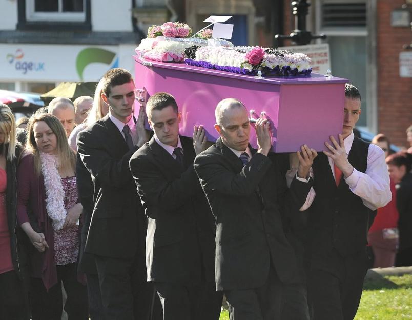 "Mum unknowingly confronted my sister's KILLER"