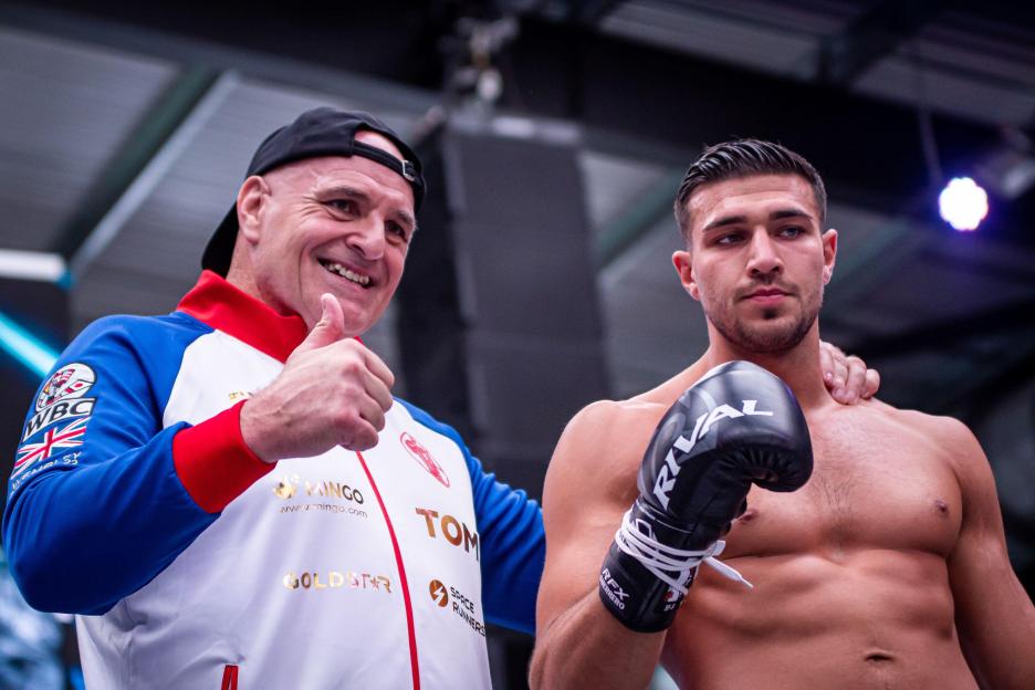 London, England, London, England, UK. 19th Apr, 2022. LONDON, ENGLAND - APRIL 19: Tommy Fury and his father, John Fury poses for photos during the Open Workout prior to Fury vs Whyte for the WBC Heavyweight Title on April 19, 2022, at Wembley Stadium
