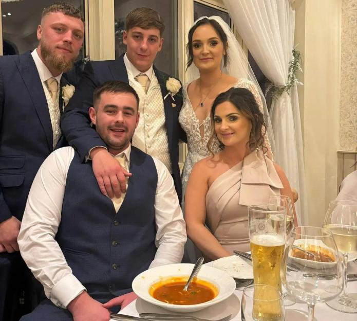 NINTCHDBPICT000951857007