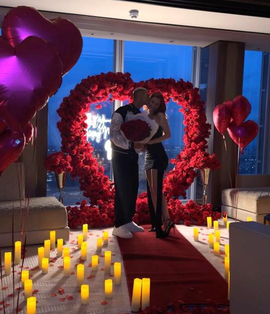 Richarlison Proposes to Stunning Model Fiancée, Sharing Heartfelt Moments from Their Engagement