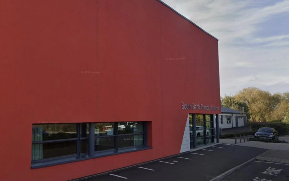 School Ditches Christmas Celebrations Amid Urgent Vaccine Alert for Families as Flu Chaos Hits NHS