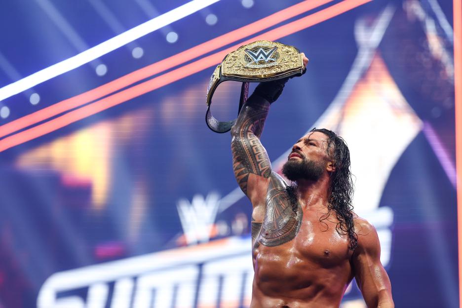WWE SummerSlam Highlights: Roman Reigns Triumphs Over Seth Rollins to Keep His Title, While Oba Femi Takes Down Brock Lesnar – Latest Updates!