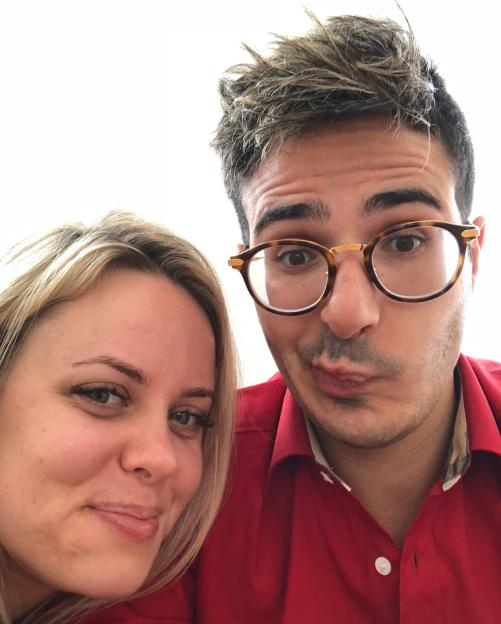Cecilie Fjellhøy and Simon Leviev taking a selfie.
