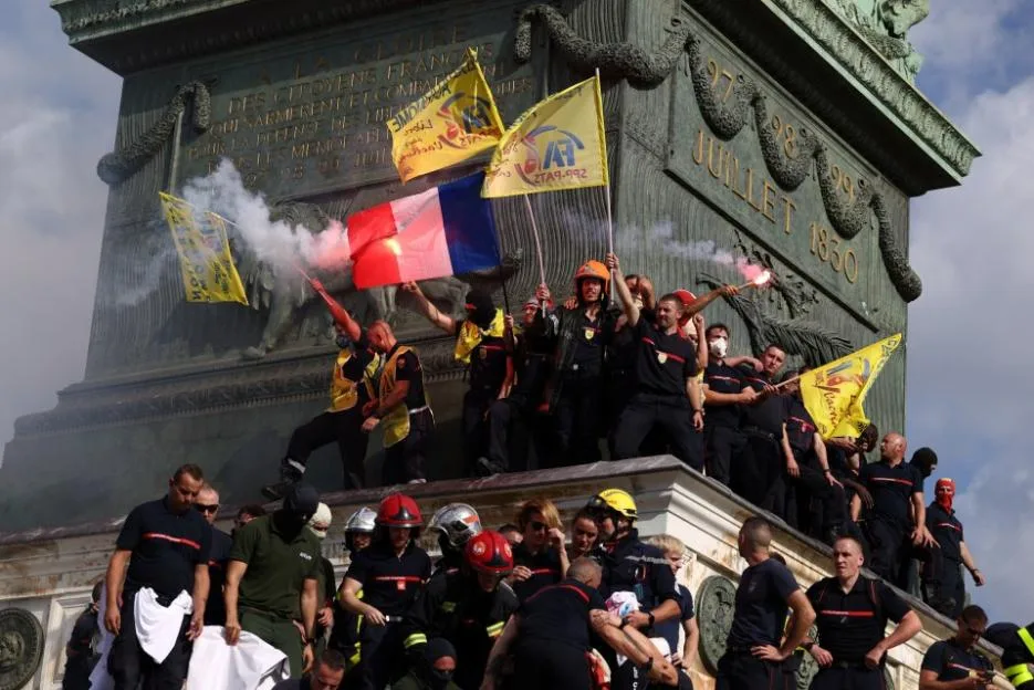 Public sector protests in France