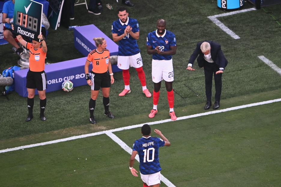 Didier Deschamps Pays Tribute to Kylian Mbappé After His Record-Breaking Performance in Sweden's Stunning Defeat