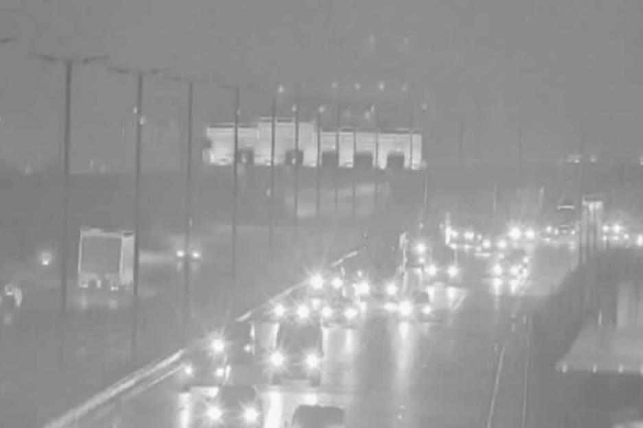 M6 Closure Alert: Resurfacing Work Causes 20-Minute Delays and 3 Miles of Traffic Jam