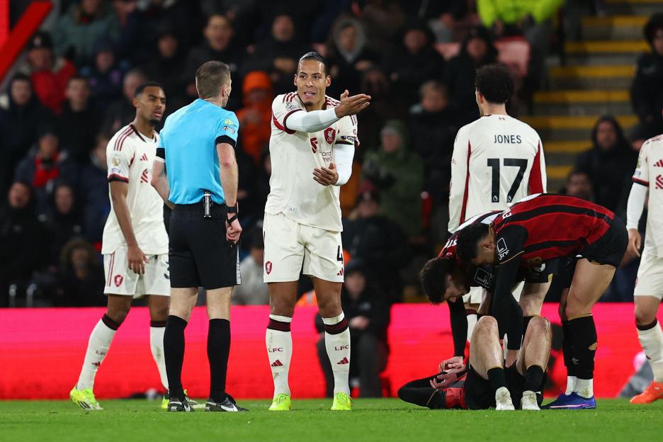 Bournemouth, England, 24th January 2026. Virgil van Dijk¿of Liverpool appeals to referee Michael Salisbury during the AFC Bournemouth vs Liverpool Premier League match at the Vitality Stadium, Bournemouth. Picture credit should read: Paul Terry / Spo