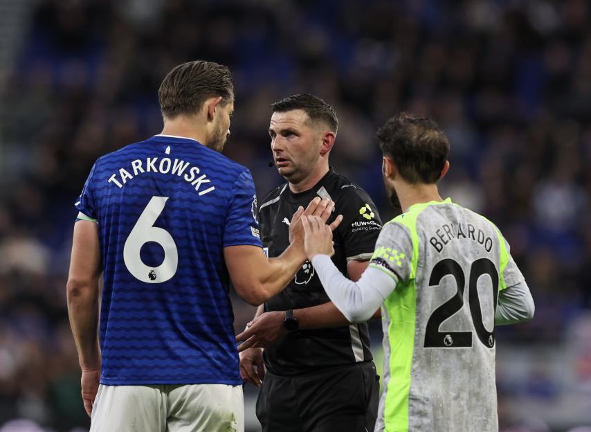 Crucial VAR Blunder in Man City Match Could Impact Arsenal's Premier League Title Hopes