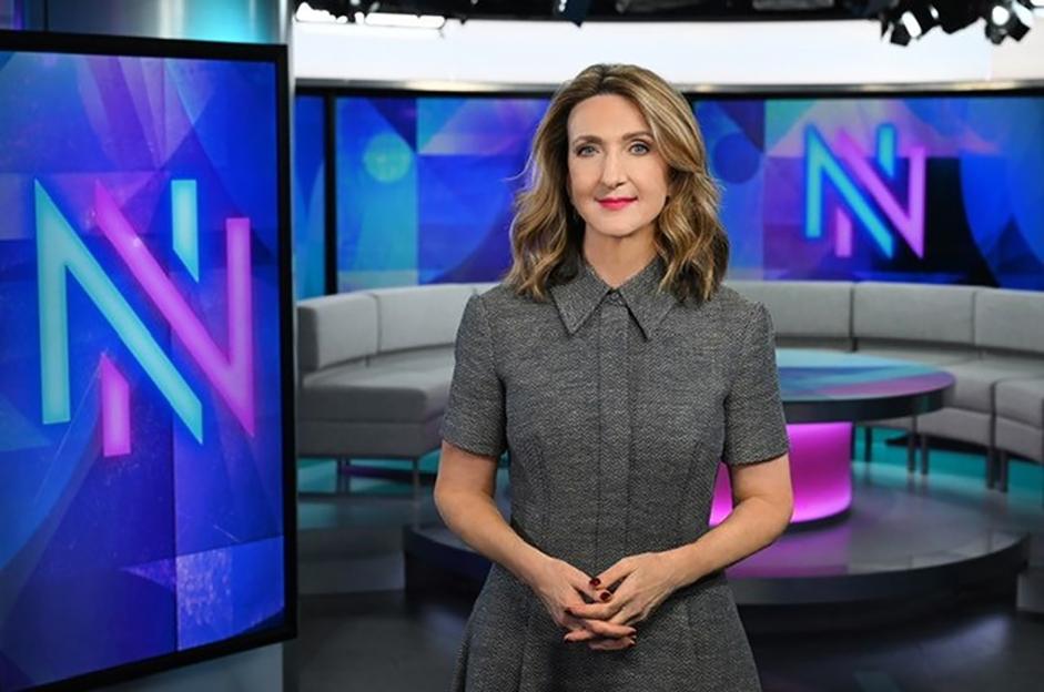 Victoria Derbyshire presenting NEWSNIGHT.