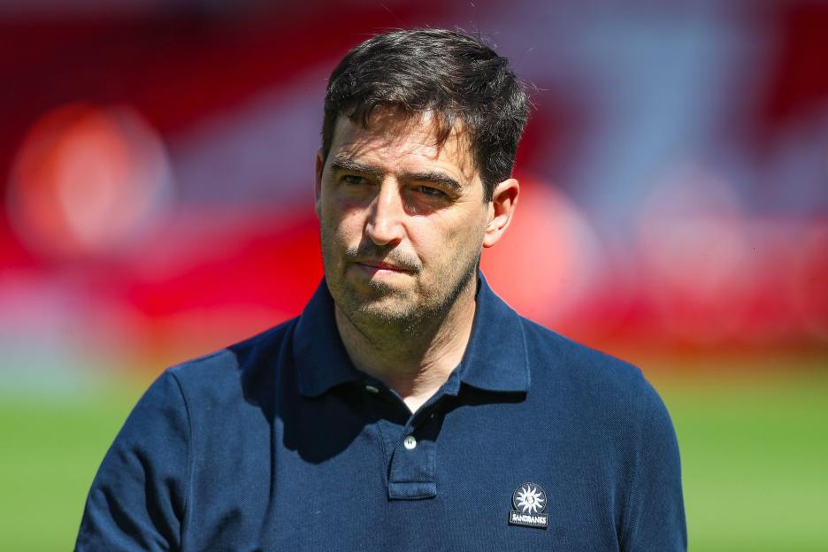 Andoni Iraola Negotiates Personal Terms with Liverpool to Finalize Deal Ahead of World Cup