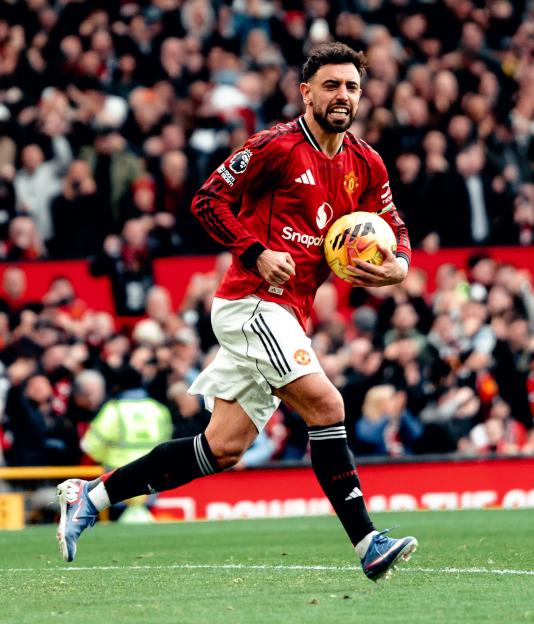 Manchester United v Crystal Palace - Premier League