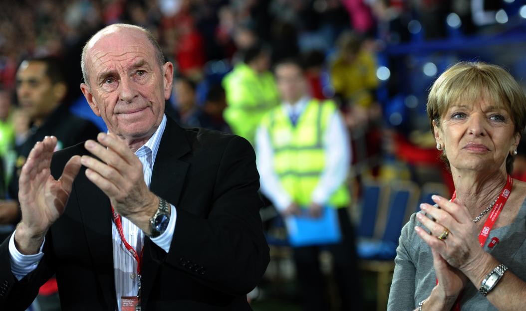 Heartfelt Tributes Emerge Following the Passing of Gary Speed's Father, Roger, Welsh and Premier League Icon